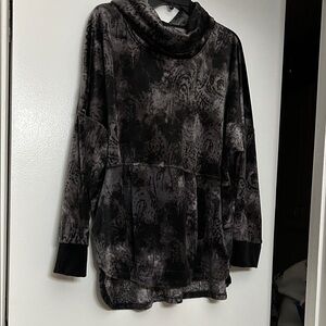 Donna Karan Black & Gray Cowl Neck Pullover Sweater